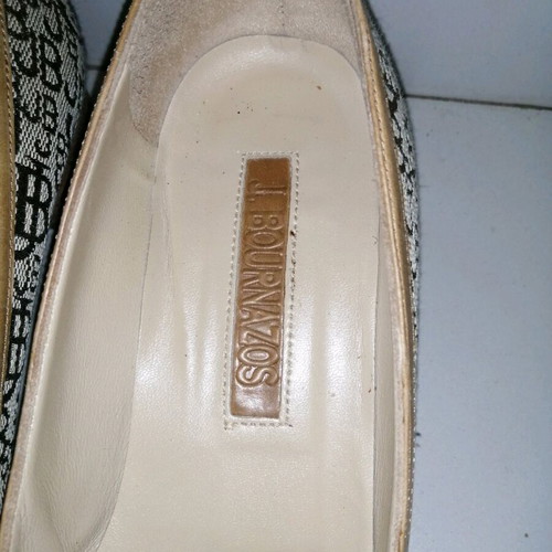 J BOURNAZOS women's pumps No37 Elvetia-5 series beige like new