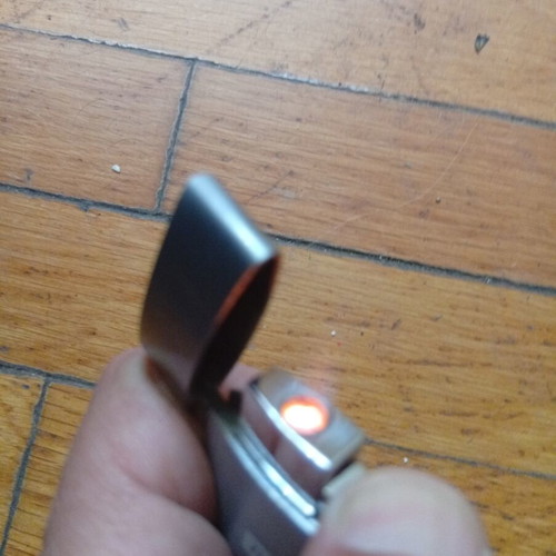 Benson & Hedges Lighter like new, jet flame, silver matte