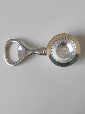 Vintage golf ball bottle opener like new