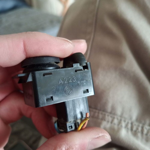 Button for electric mirrors for Fiat, ALFA, A223 used