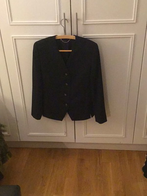 Access black jacket size 40 German like new