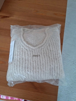 Arket women's sweater new size M beige