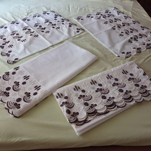 Bed sheet set with brown machine embroidery, 2 pillowcases