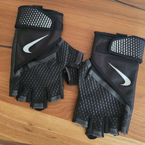 Nike training gloves XL