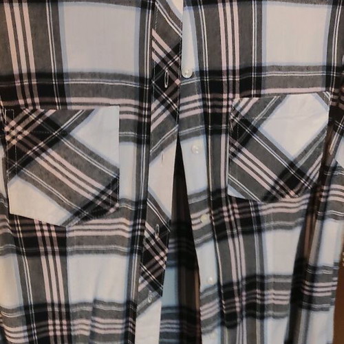 Taily Wiejl shirt medium like new
