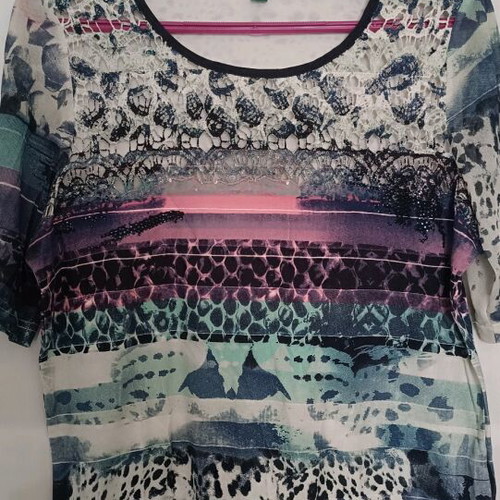 Leonard's blouse like new, size L, lace and rhinestones