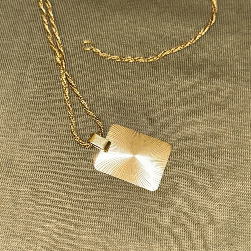 Vintage 14K Gold Necklace with Geometric Pendant, 14g, like new