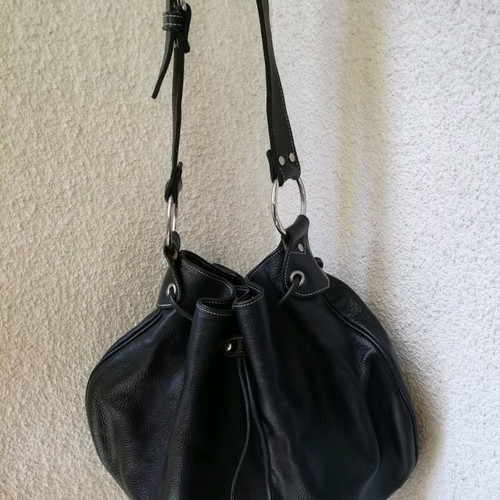 Leather shoulder bag like a pouch in like new condition, black