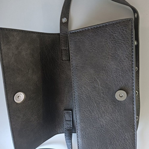Bag shoulder, like new, gold brown color
