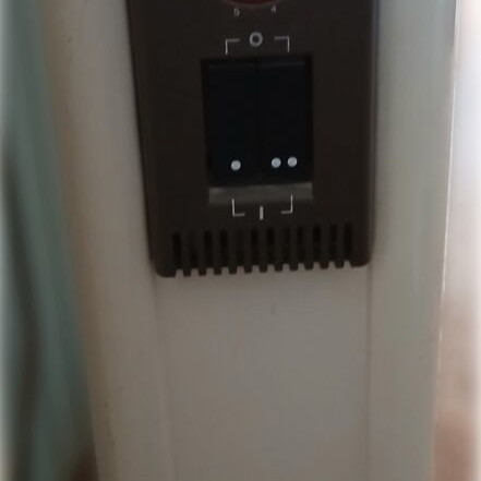 Oil radiator like new in excellent condition