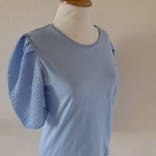 Stradivarius top size M like new, blue turquoise