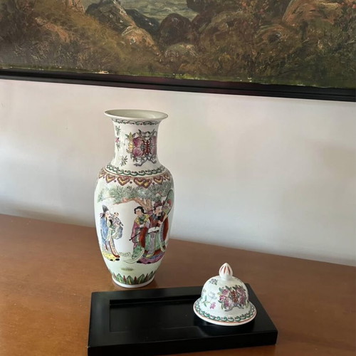 Decorative porcelain vase Asian style, new, 41 cm height