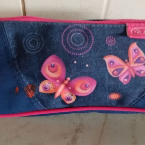 Pencil case like new in excellent condition
