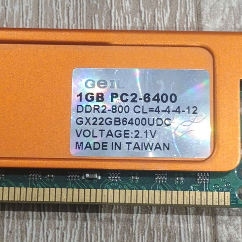 Ddr2 1GB memory module like new, flawless operation