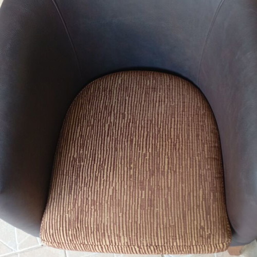 2 Leather Armchairs Brown With Striped Cushions Like New