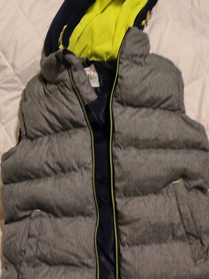 Vest jacket with fleece hood Primark brand new for 10-year-old boys