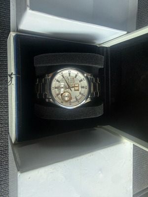 Seiko Premier Kinetic Perpetual Calendar 7D48 μεταχειρισμένο με κουτί