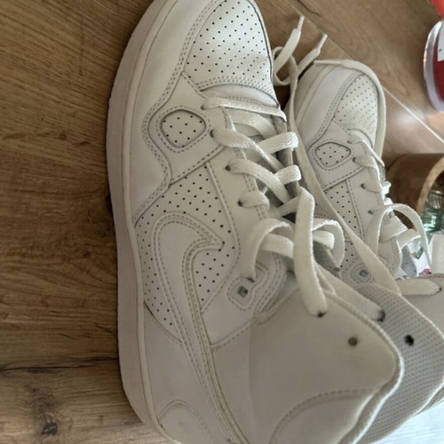 Nike Air Force sneakers size 40 used, white and yellow
