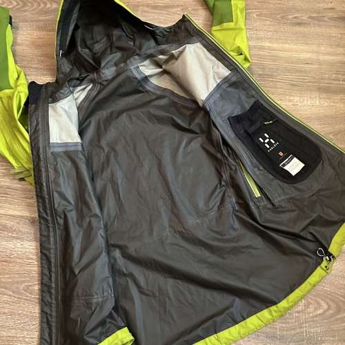 Haglöfs GoreTex Paclite Unlimited Jacket size S like new, green