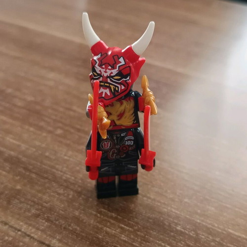 Lego Ninjago figure like new with rare Visor Mask