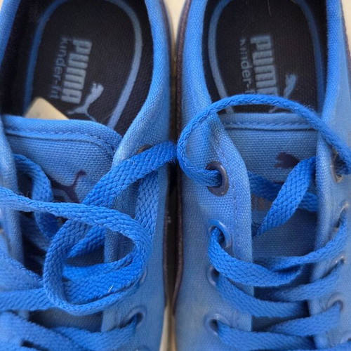 Puma sneakers blue size 28 used for boys