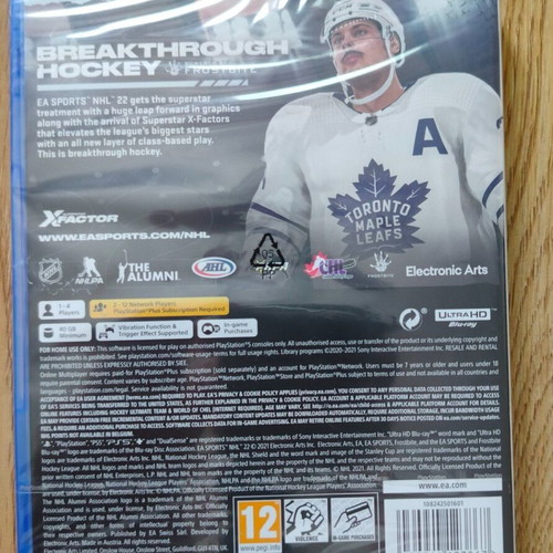 NHL 22 PS5 game sealed