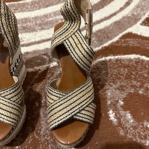 Attrattivo high-heeled pumps like new, size 38, beige/black/white