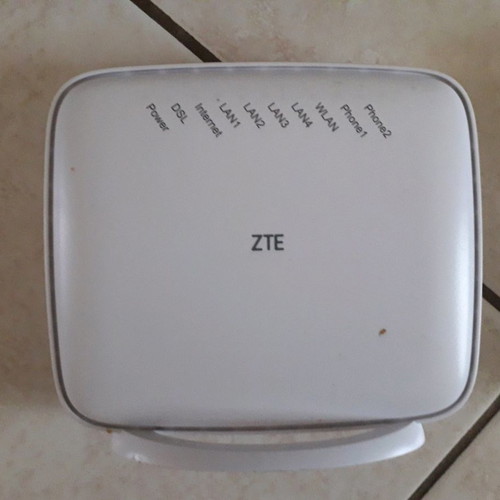Router used, pack of 4, Thomson, ZTE, Technicolor, Forthnet, ADB