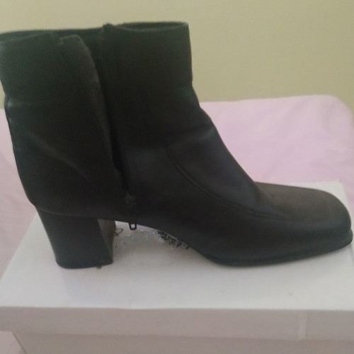 Leather ankle boots used, black, size 38