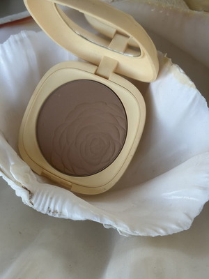 Matte bronzer KIKO Blossoming Beauty like new