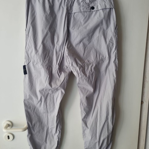 Stone Island Luxury Set Cargohose W34 and T-Shirt L like new