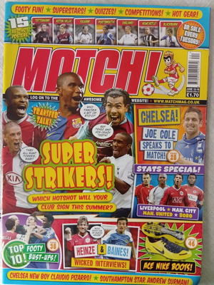 Match Football Magazine issue 12-18/6/2096 like new with West Ham posters