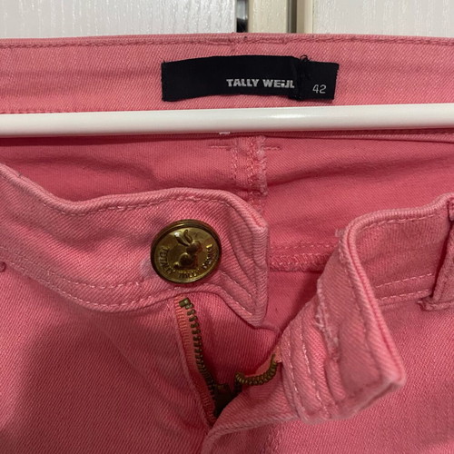 Tally Weijl pink jeans like new, size 42