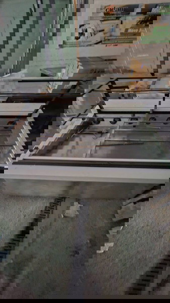 Βιτρίνα Ψυχόμενη Επαγγελματική – Ιδανική για Σαλάτες, Sandwich, Τρόφιμα