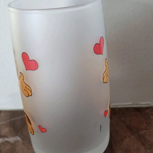 Garfield glass like new, height 11.5cm, diameter 6.5cm