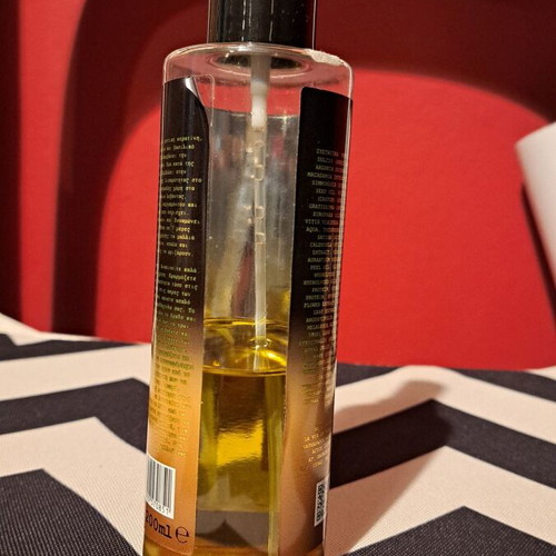 La Vie En Rose hair oil spray used 200ml