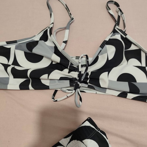 Bikini set with pareo XL like new, black and white