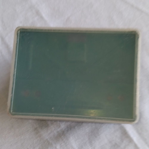 Metal paper hole puncher KIN 640 used