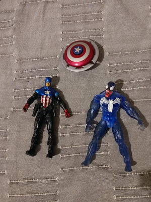 Συλλεκτικές φιγούρες Hasbro Marvel μεταχειρισμένες, Venom και Captain America
