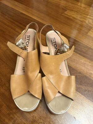 Orthopedic platform sandals like new, beige, size 38
