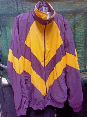 Yold Skat 90s Colorful Jacket like new, purple and yellow, size M