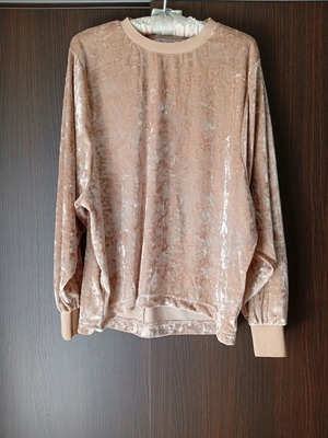 Zara women's blouse like new, gold color, size M