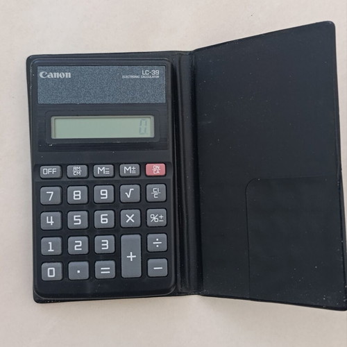 Canon LC-39 Pocket Calculator like new, black, 8-digit LCD