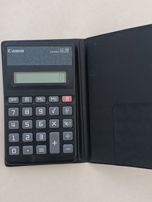 Canon LC-39 Pocket Calculator like new, black, 8-digit LCD