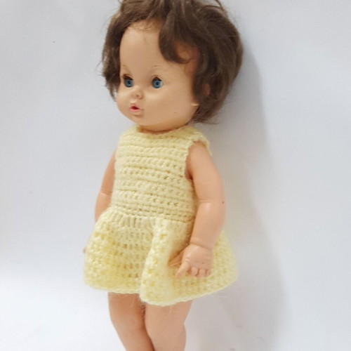 Ideal doll 1970s with original hand-knitted dress