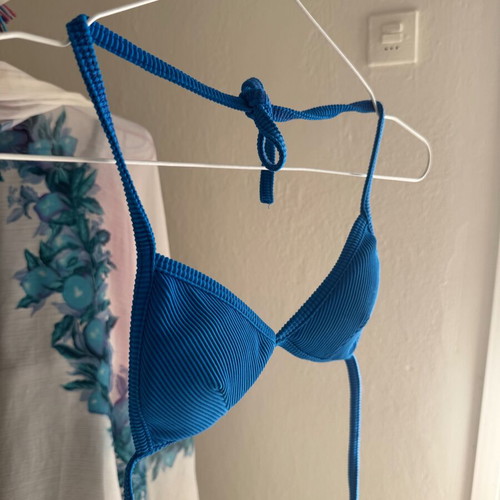 Luigi blue ribbed bikini with light padding