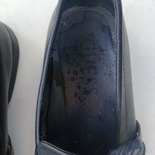 Guess men's used black shoes size 48 classic loafers