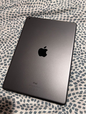 Apple iPad 8ης γενιάς WiFi 32GB Space Grey σε άψογη κατάσταση