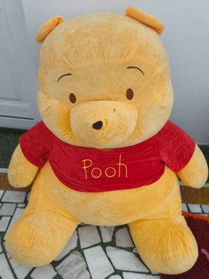 Winnie the Pooh plush bear 120cm like new