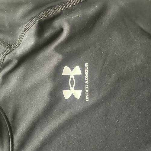 Under Armour Compression Shirt like new, short sleeve, size M